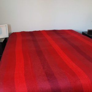 RED WOOL BLANKET DOUBLE SIZE